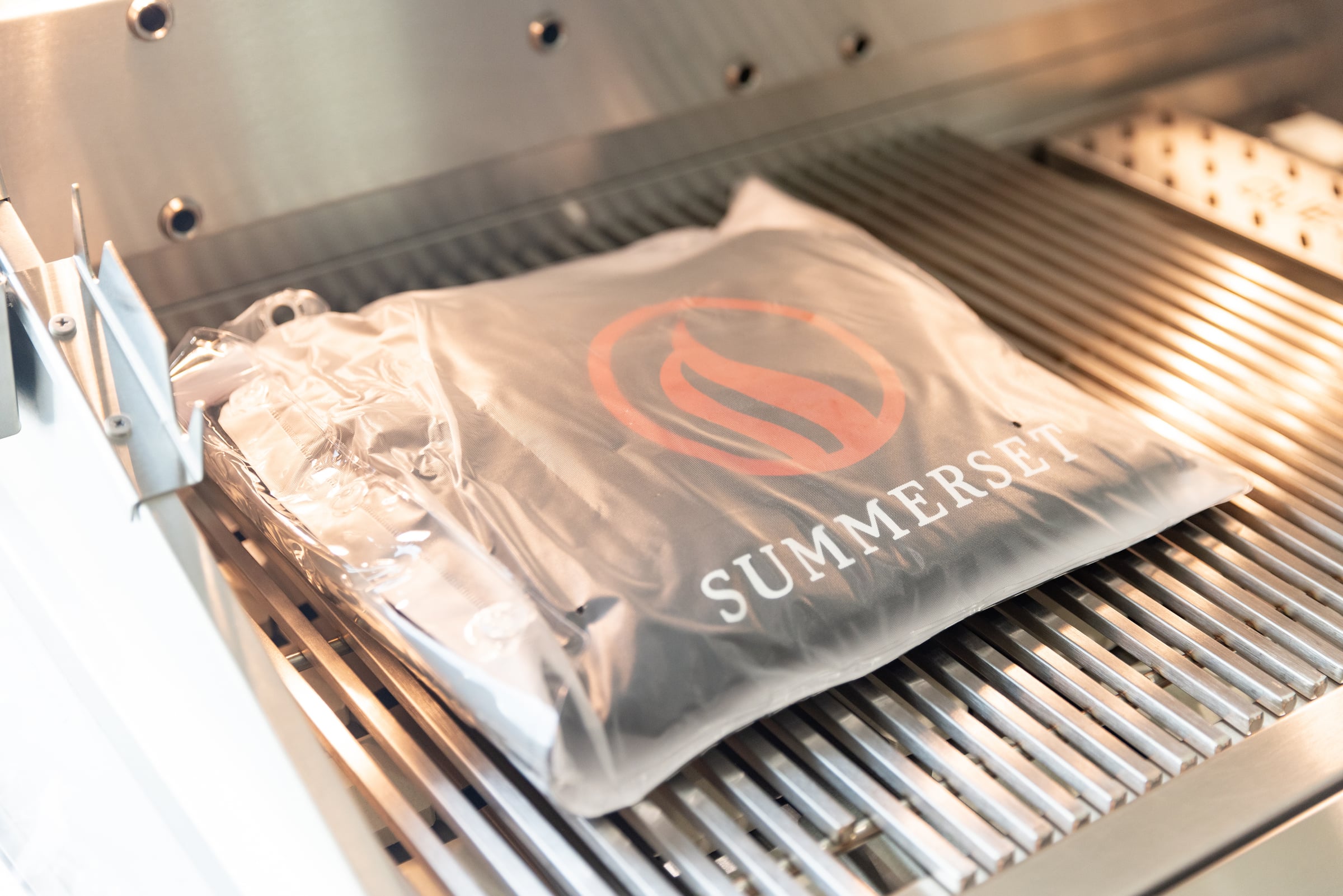 Deluxe Grill Cover for 36" Quest Grill (Built-In model)
